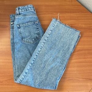 GOOD CONDITION CUTE ZARA STRAIGHT LEG JEANS